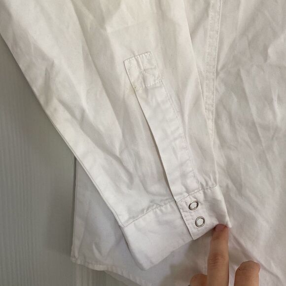 Chicos platinum cotton white button down size 0 - Picture 4 of 6